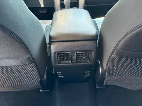 Used 2019 Toyota 4Runner SR5 AWD/4WD image 25