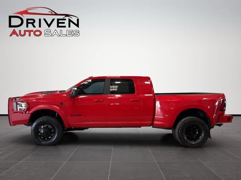 Used 2023 RAM 3500 Laramie w/ Night Edition image 3