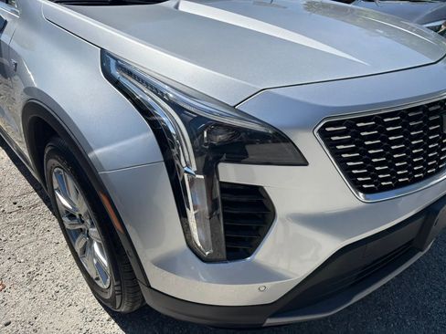 Used 2019 Cadillac XT4 Premium Luxury w/ Enhanced Visibility Package FWD image 14
