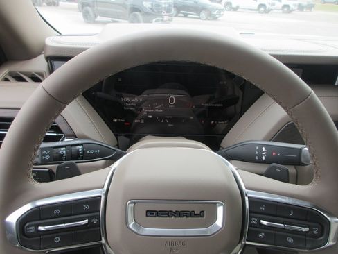 New 2026 GMC Yukon Denali w/ Sun & Power Step Package image 19
