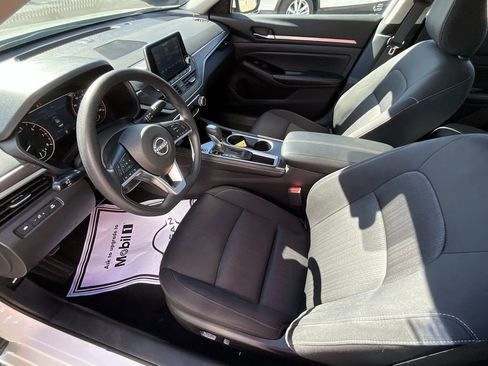 Used 2023 Nissan Altima 2.5 SV image 38
