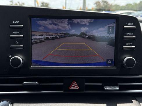 Certified 2023 Hyundai Elantra SEL FWD image 20