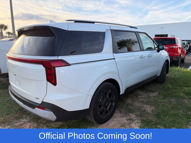 Used 2025 Kia Carnival EX FWD image 5