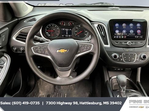 Used 2023 Chevrolet Malibu LT w/ Driver Confidence Package FWD image 5