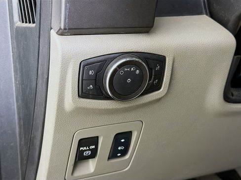 Used 2018 Ford F150 XLT w/ Equipment Group 301A Mid image 12