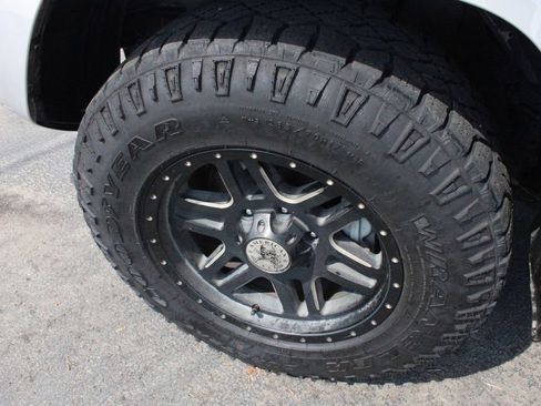 Used 2019 Toyota 4Runner TRD Off-Road Premium AWD/4WD image 70