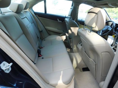 Used 2014 Mercedes-Benz C 300 4MATIC Sedan image 5