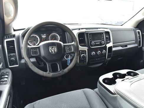 Used 2017 RAM 1500 Classic SLT AWD/4WD image 15