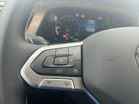 New 2026 Volkswagen Atlas SE FWD image 16