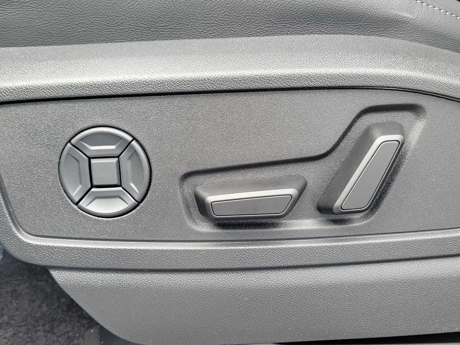 New 2026 Audi Q5 Premium Plus AWD/4WD image 16