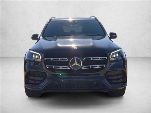 Used 2022 Mercedes-Benz GLS 450 4MATIC image 2