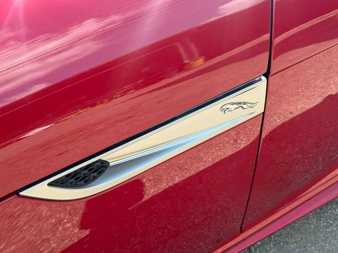 Used 2024 Jaguar F-TYPE R-Dynamic RWD image 37