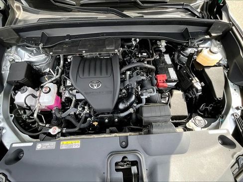Used 2025 Toyota Grand Highlander FWD image 12