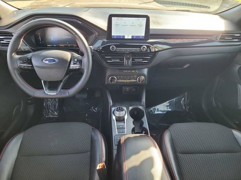 Used 2025 Ford Escape ST-Line AWD/4WD image 9