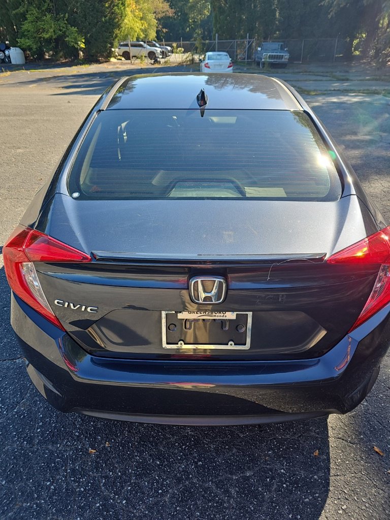Used 2018 Honda Civic EX-L image 6