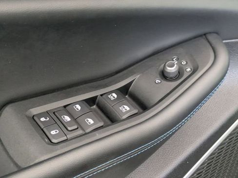 Used 2024 Jeep Grand Cherokee Trailhawk AWD/4WD image 10