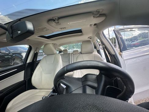 Used 2018 Ford Fusion Titanium AWD/4WD image 13