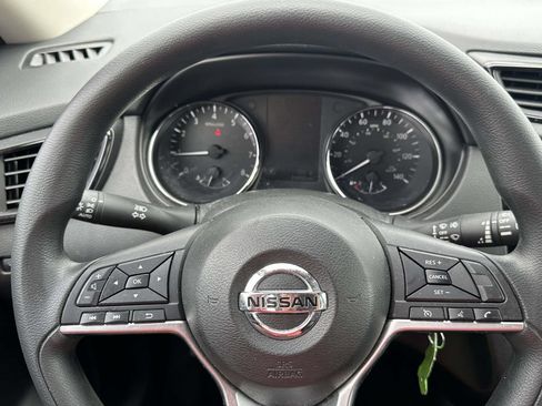 Used 2020 Nissan Rogue S FWD image 20