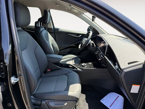 Used 2024 Kia Niro Wind FWD image 19