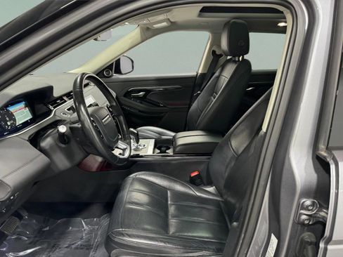Used 2020 Land Rover Range Rover Evoque SE image 26