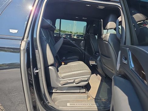 Used 2023 Cadillac Escalade ESV Sport Platinum w/ LPO, ONYX Package AWD/4WD image 16