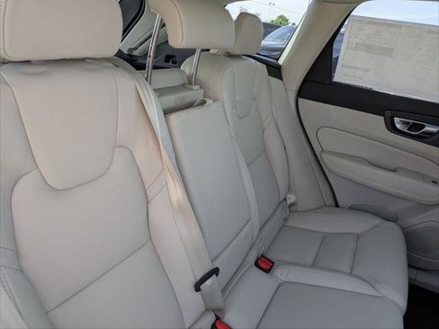 New 2026 Volvo XC60 T8 Ultra w/ Protection Package Premier image 13