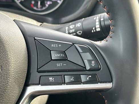 Used 2025 Nissan Sentra SR image 19