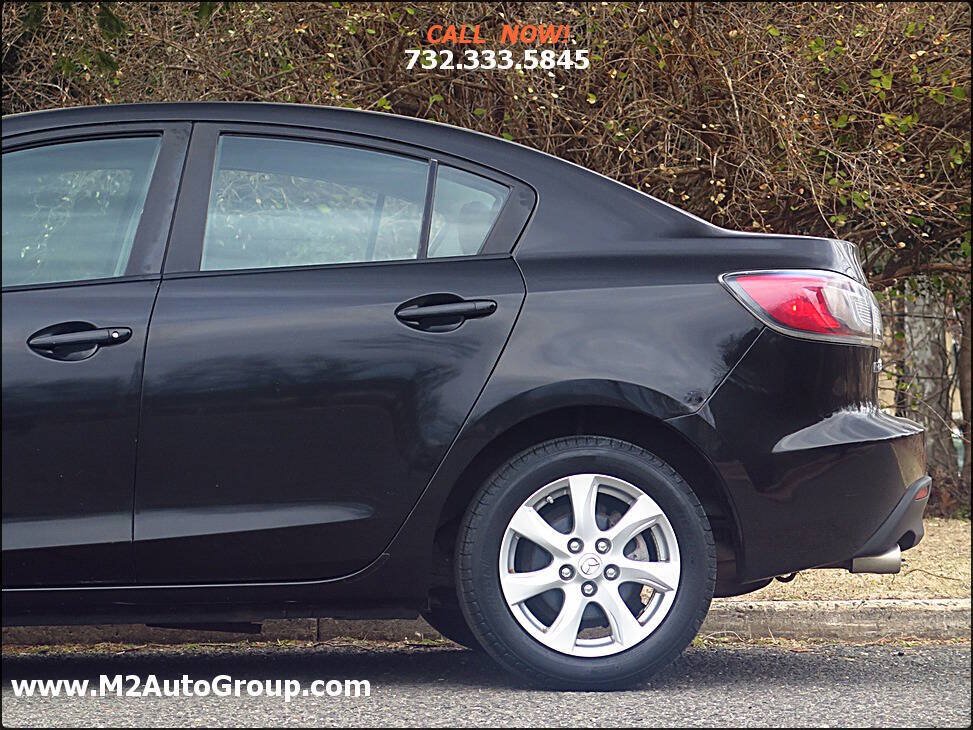 Used 2011 MAZDA MAZDA3 i Touring FWD image 15