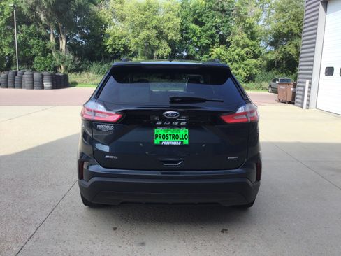 Used 2024 Ford Edge SEL w/ Sport Appearance Package AWD/4WD image 4