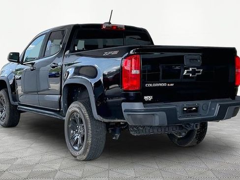 Used 2020 Chevrolet Colorado ZR2 w/ ZR2 Midnight Special Edition AWD/4WD image 4