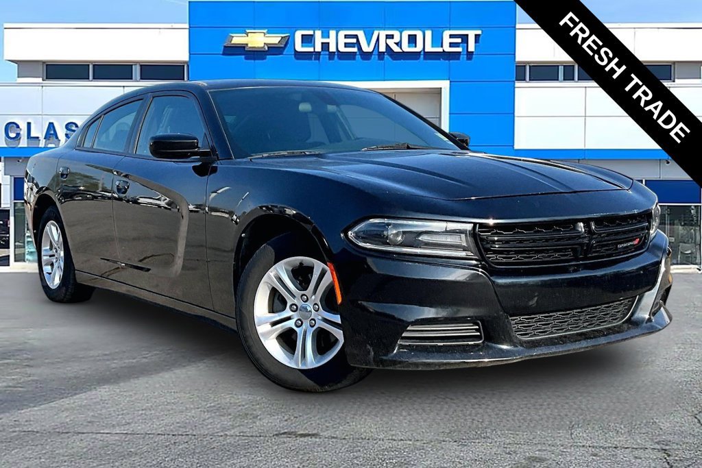 Used 2019 Dodge Charger SXT RWD image 1