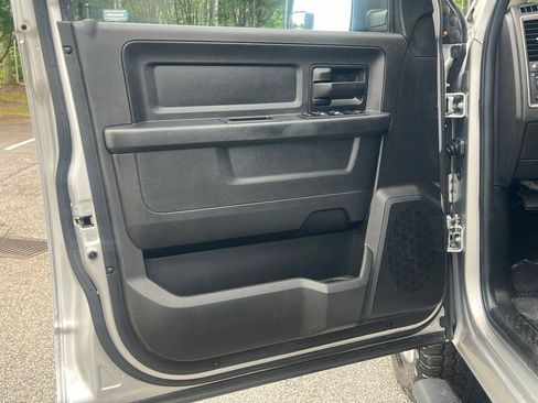 Used 2017 RAM 1500 Tradesman w/ Popular Equipment Group RWD image 10