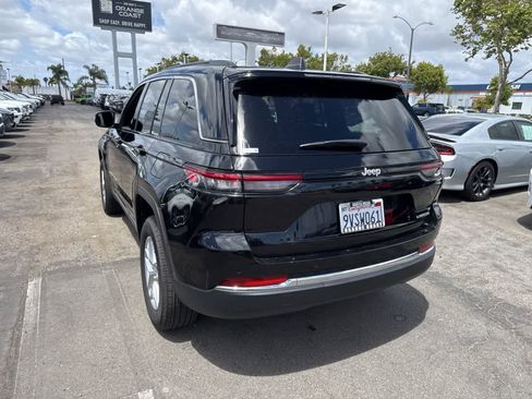 Used 2025 Jeep Grand Cherokee Laredo X RWD image 15