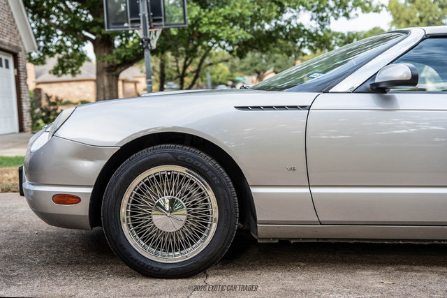 Used 2004 Ford Thunderbird RWD image 2