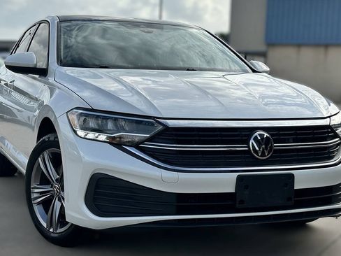 Used 2023 Volkswagen Jetta SE FWD image 49
