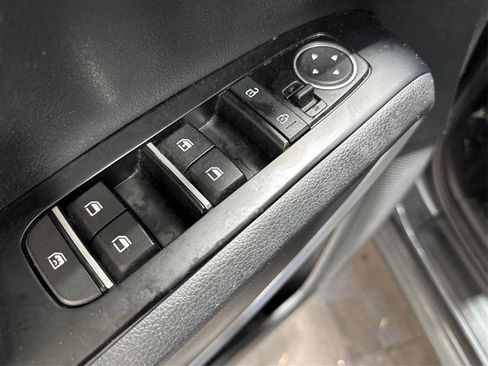 Used 2023 Kia Soul LX w/ Option Group 015 FWD image 25