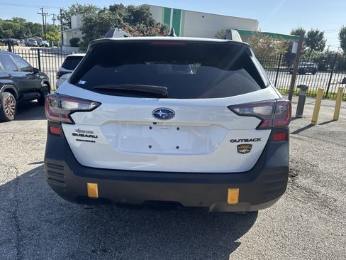 Certified 2025 Subaru Outback Wilderness AWD/4WD image 4