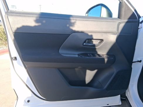 New 2026 Nissan Kicks S image 21