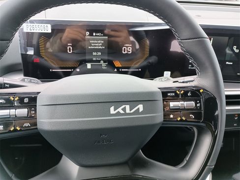 New 2026 Kia Sorento LX image 21