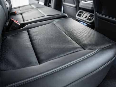 Certified 2025 Ford F150 Lariat w/ Equipment Group 502A High image 38