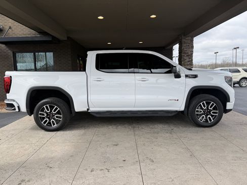 Used 2022 GMC Sierra 1500 AT4 w/ AT4 Preferred Package image 5