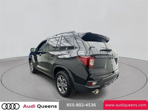 Used 2024 Honda Passport TrailSport image 2