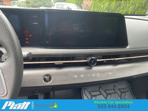 Used 2023 Nissan Ariya AWD image 24