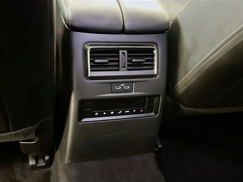 Used 2024 MAZDA CX-90 3.3 Turbo w/ Preferred Package image 28