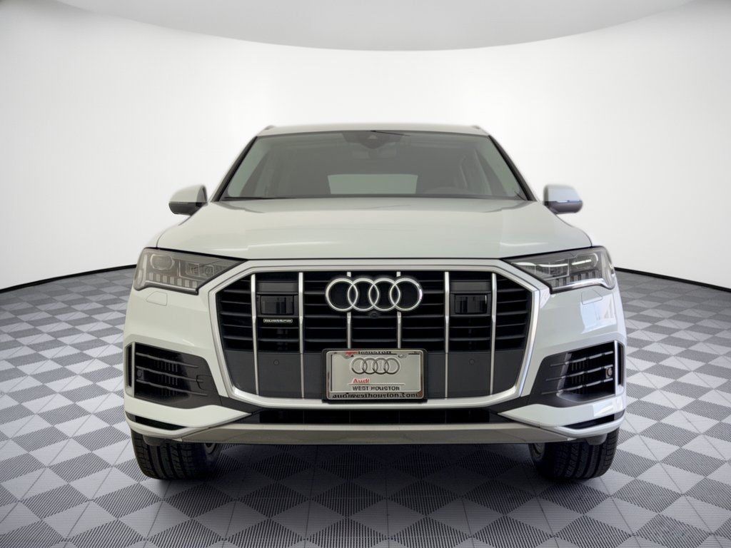 Used 2023 Audi Q7 3.0T Premium Plus w/ Premium Plus Package AWD/4WD image 6
