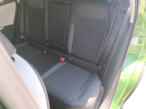 New 2026 Volkswagen Taos SE AWD/4WD image 13