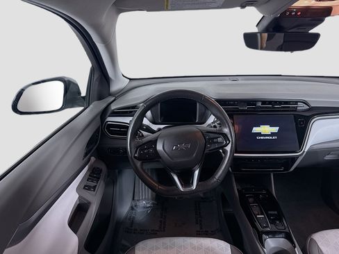 Used 2023 Chevrolet Bolt EUV Premier image 17