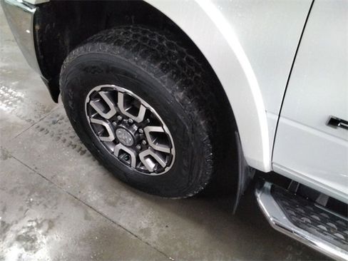 Used 2020 RAM 2500 Limited w/ Safety Group image 20