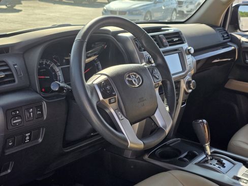 Used 2016 Toyota 4Runner Limited image 11
