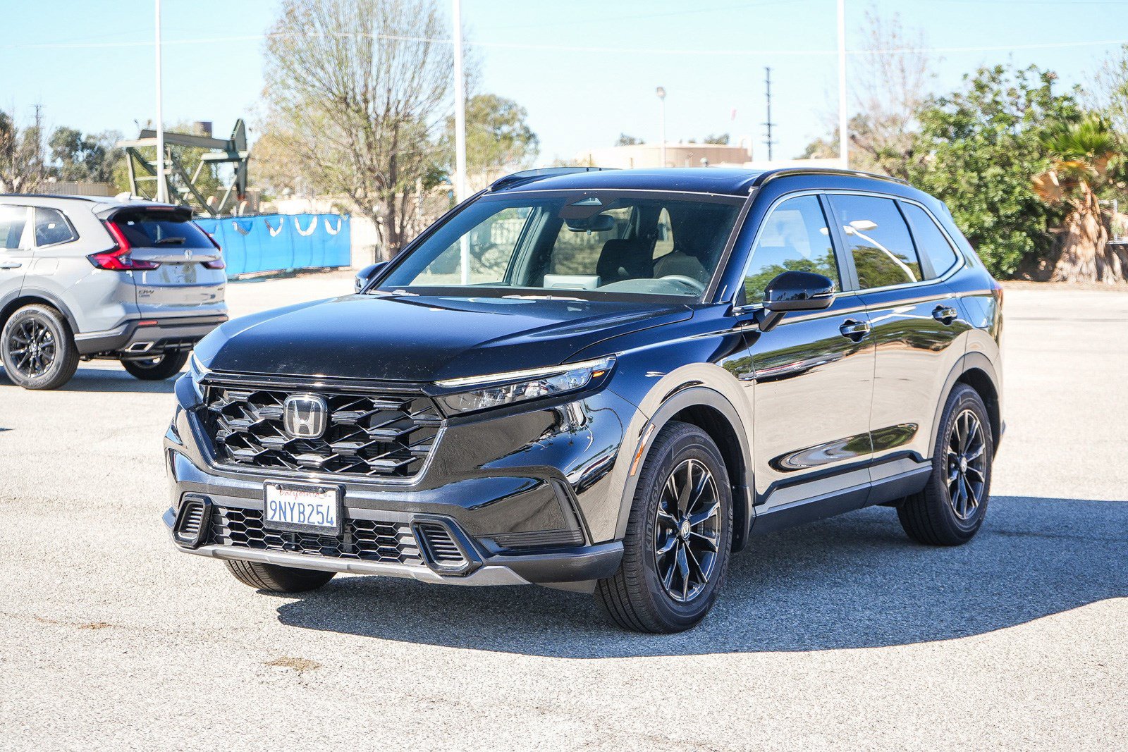 Used 2025 Honda CR-V Sport image 3